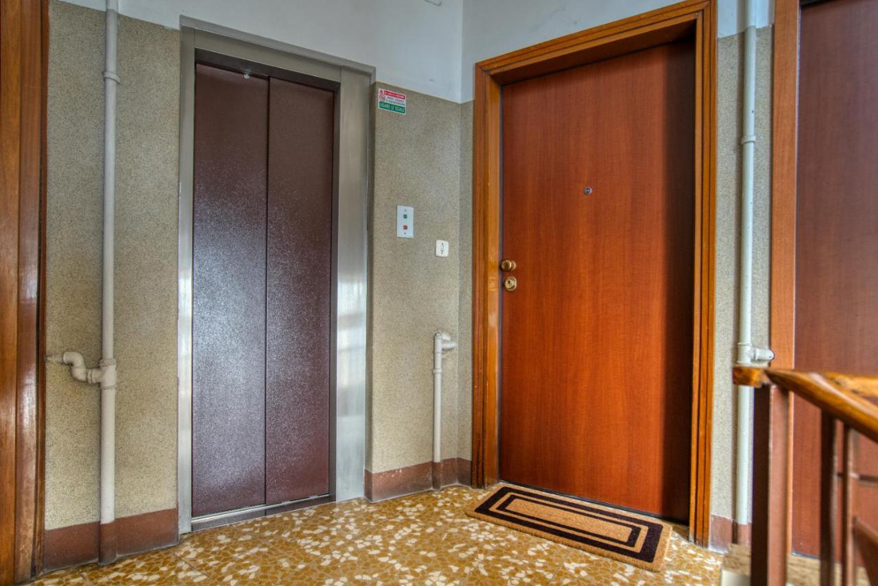 Caseospitali - Casa Mary Lou, Romantico Monolocale Ristrutturato Panoramico Милан Экстерьер фото